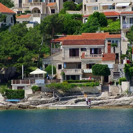 Bed & Breakfast Beachfront House Pope