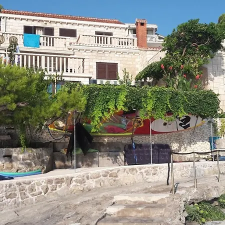 Beachfront House Pope Selca (Brac)