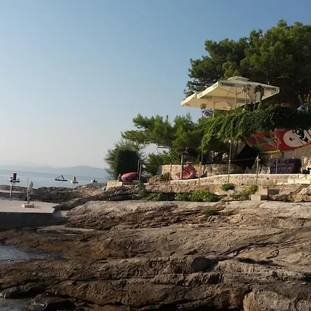 Bed & Breakfast Beachfront House Pope