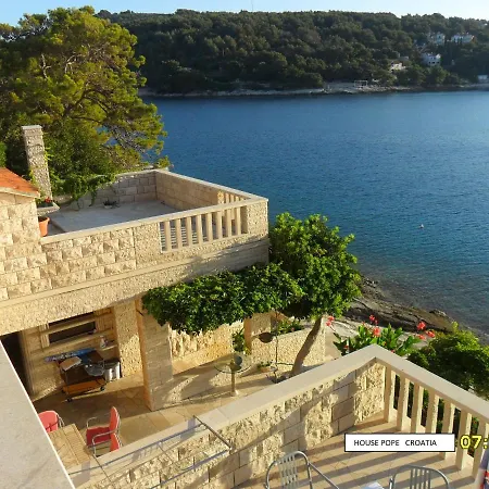 Beachfront House Pope Selca (Brac)