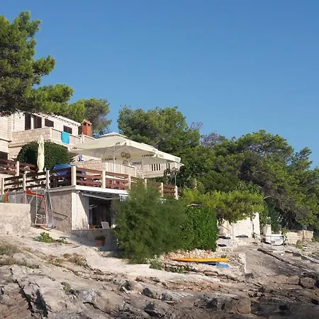 Bed & Breakfast Beachfront House Pope *