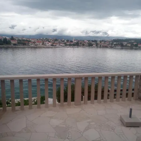 Beachfront House Pope Selca (Brac)